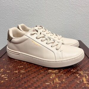 Coach Clip Low Cream Classic C Logo  Sneakers Size 8.5